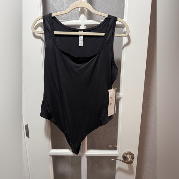NWT Lululemon Wundermost Ultra-Soft Nulu Square-Neck Sleeveless Bodysuit - Picture 5 of 15